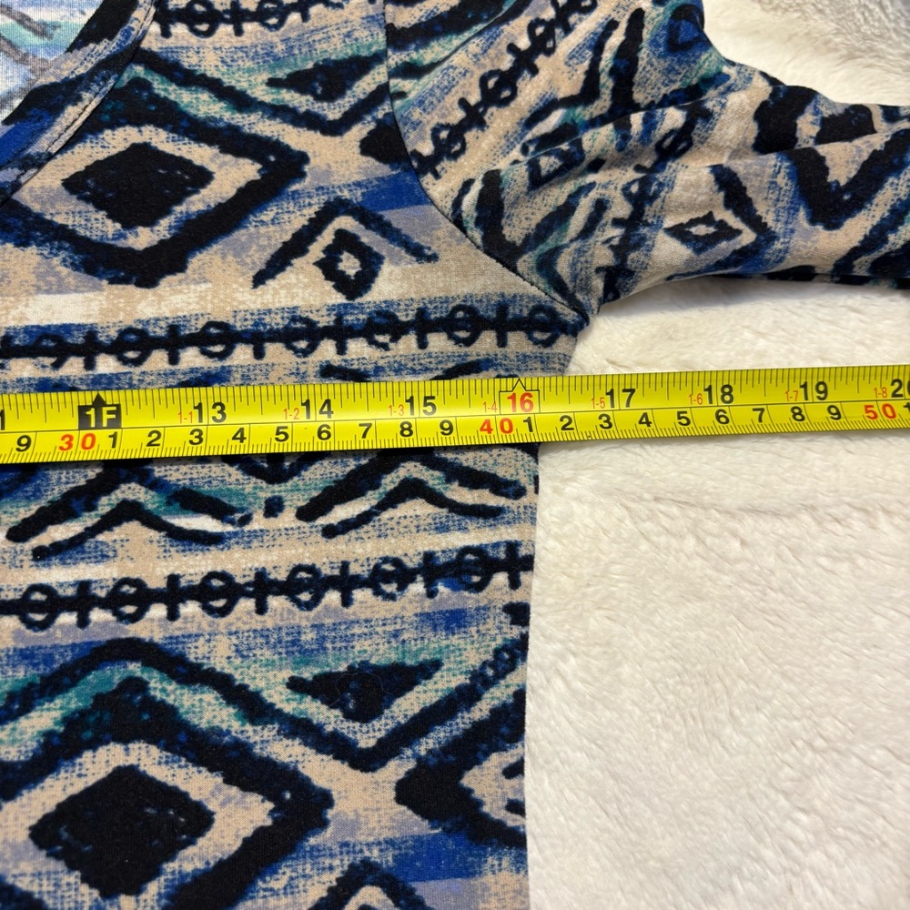 Rue21 Top Medium Geometric Blue Tan Cream Tribal Long Sleeve VNeck Soft Stretch - Picture 11 of 13